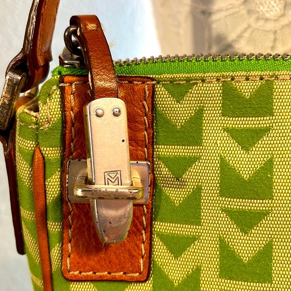 Michael Kors Women Purse in Green - Picture 10 of 13